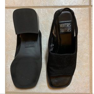 Casual block heel sandal